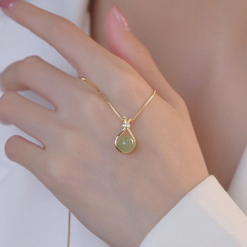 Superbly sparkling diamond butterfly necklace for women, a sophisticated and elegant clavicle chain, sweet and dazzling, fashionable and stylish choker. - Image 23
