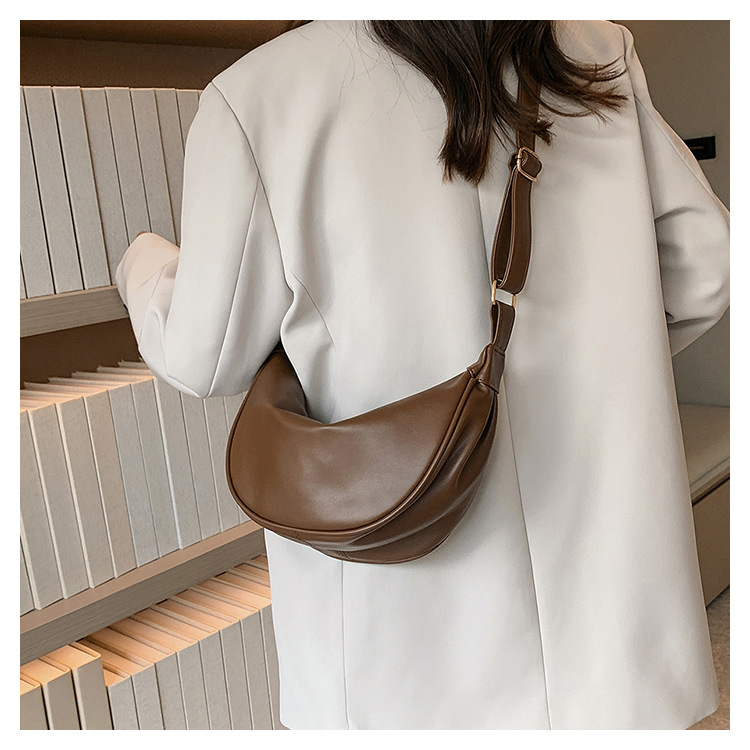 Hong Kong Style Retro Dumpling Bag Underarm Bag 2023 New Lightweight Casual Solid Color Single Shoulder Messenger Bag Women's Bag Wholesale - Image 8