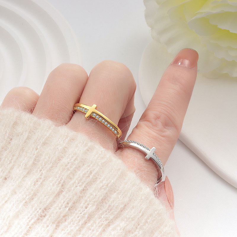 Popular cross-border jewelry ring for women, featuring a cross pattern and diamonds, plated in 18k gold with silver from European, American, Japanese, and Korean styles. - Image 2