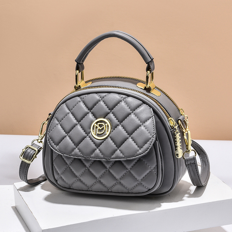 Bag women's summer simple net red foreign style ladies Messenger bag 2023 new trendy fashion texture shoulder bag women's wholesale - Image 9