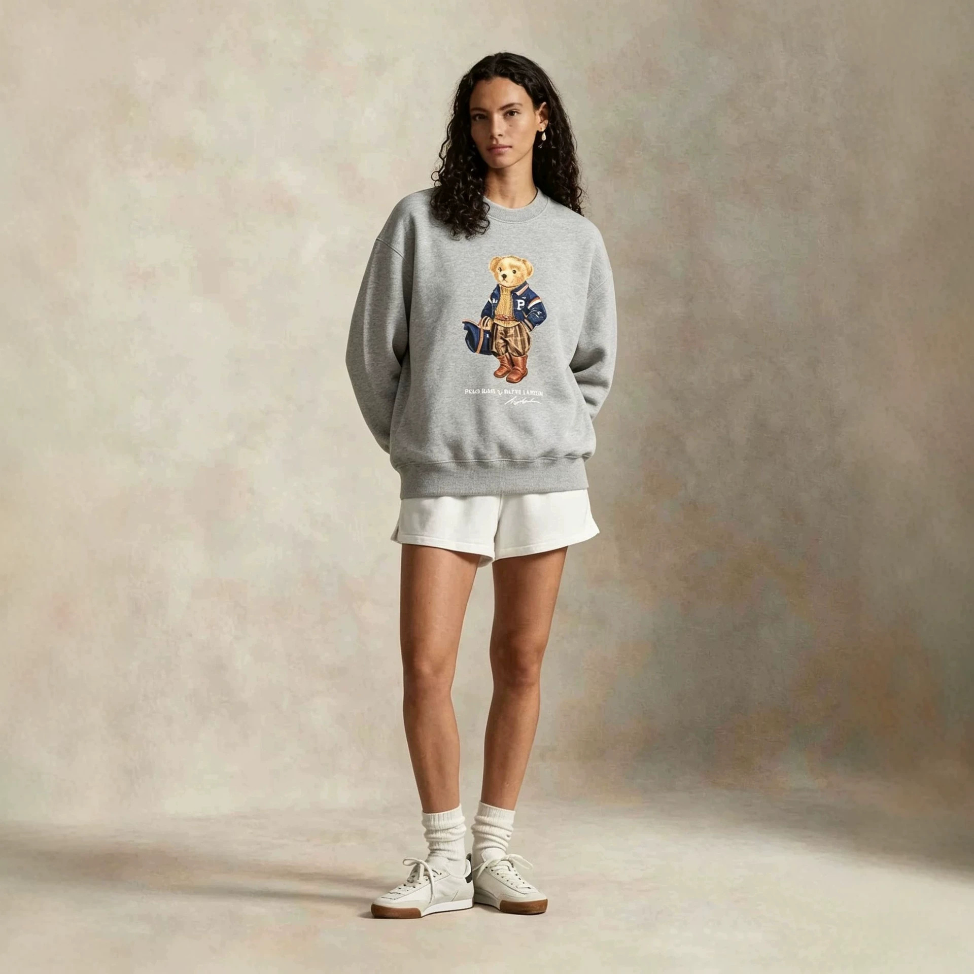 2026 Autumn/Winter European Cross-Border Classic Cartoon Luggage Bear Print Casual Classic Hoodless Sweatshirt