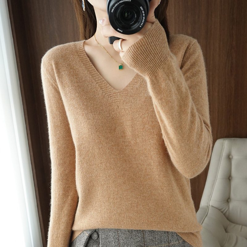Douyin hot style sweater autumn and winter new V-neck sweater women Korean version loose fashion knitted bottoming shirt with large quantity and favorable - Image 14