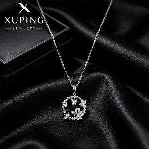 Xuping Geometric Circle Butterfly Wreath Necklace for Women, Niche Luxury Design, Sweet and Elegant Necklace with an Instagram Style, Wholesale