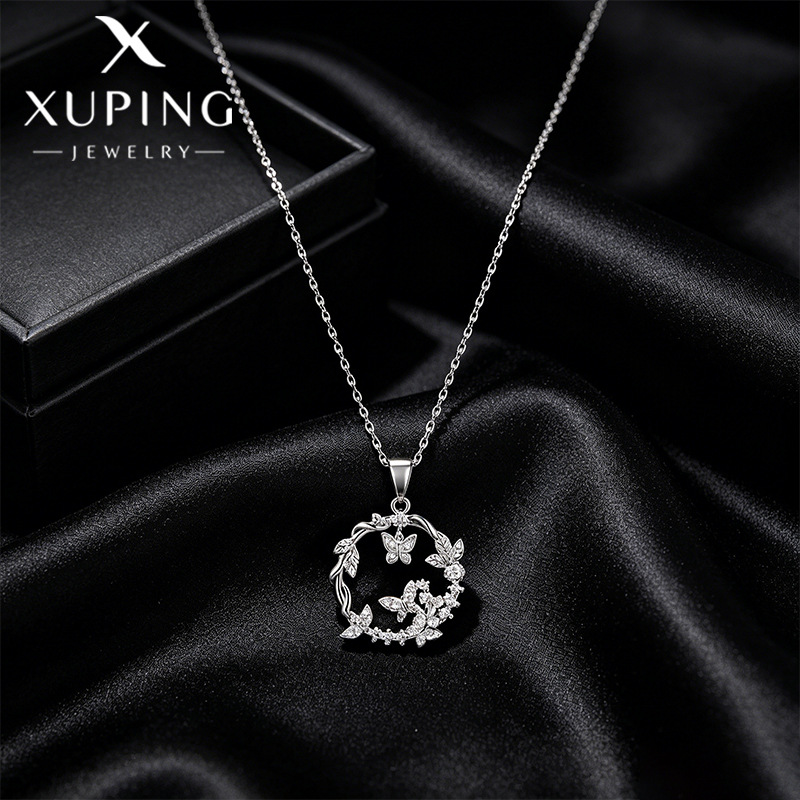 Xuping Geometric Circle Butterfly Wreath Necklace for Women, Niche Luxury Design, Sweet and Elegant Necklace with an Instagram Style, Wholesale