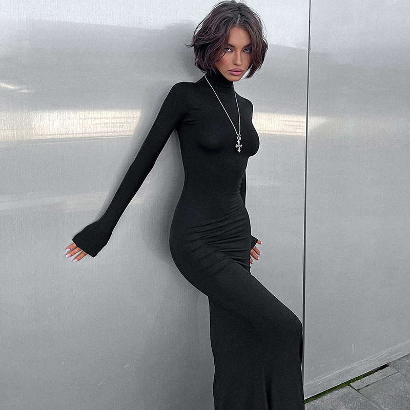 Amazon's new autumn/winter collection of European and American women's clothing: sexy high-neck long-sleeved fitted high-waisted dress, elegant solid color long skirt. - Image 3