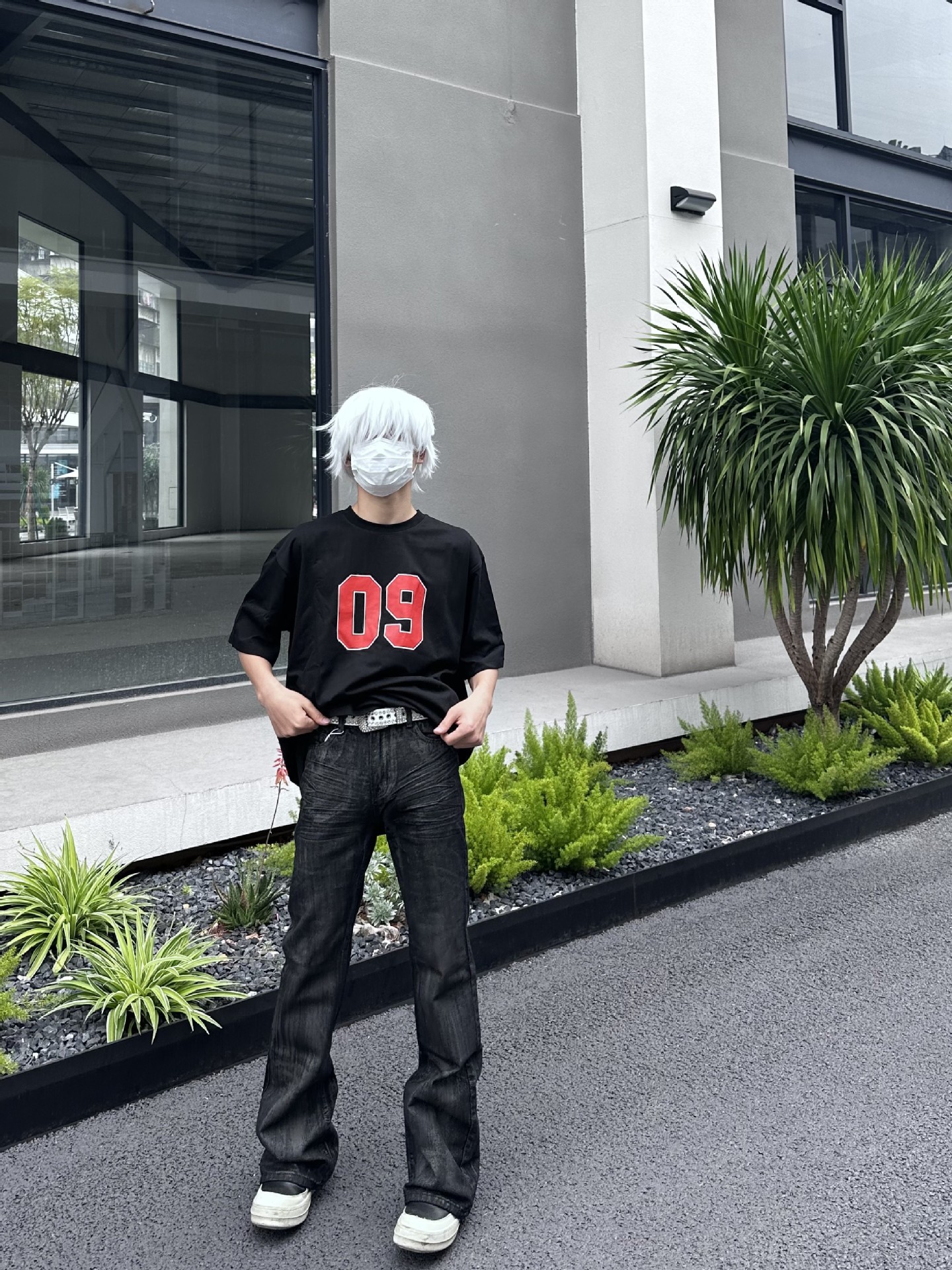 American high street vibe style high-grade washed black wax pants slightly flared pants jeans brush coated trousers men - Image 4