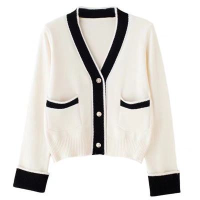 2020 early autumn Korean version of small fragrance style contrast color V-neck cardigan single-breasted short knit sweater women's sweater jacket - Image 7