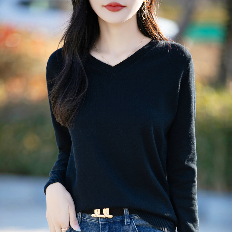 100% Cotton Spring New V-Neck Knitted Long-Sleeved Soft Loose Pullover Simple Solid Color Stylish Base Layer Women's Clothing - Image 11