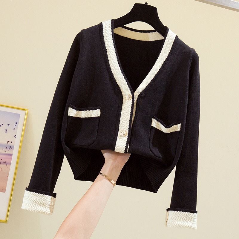 2020 early autumn Korean version of small fragrance style contrast color V-neck cardigan single-breasted short knit sweater women's sweater jacket - Image 4