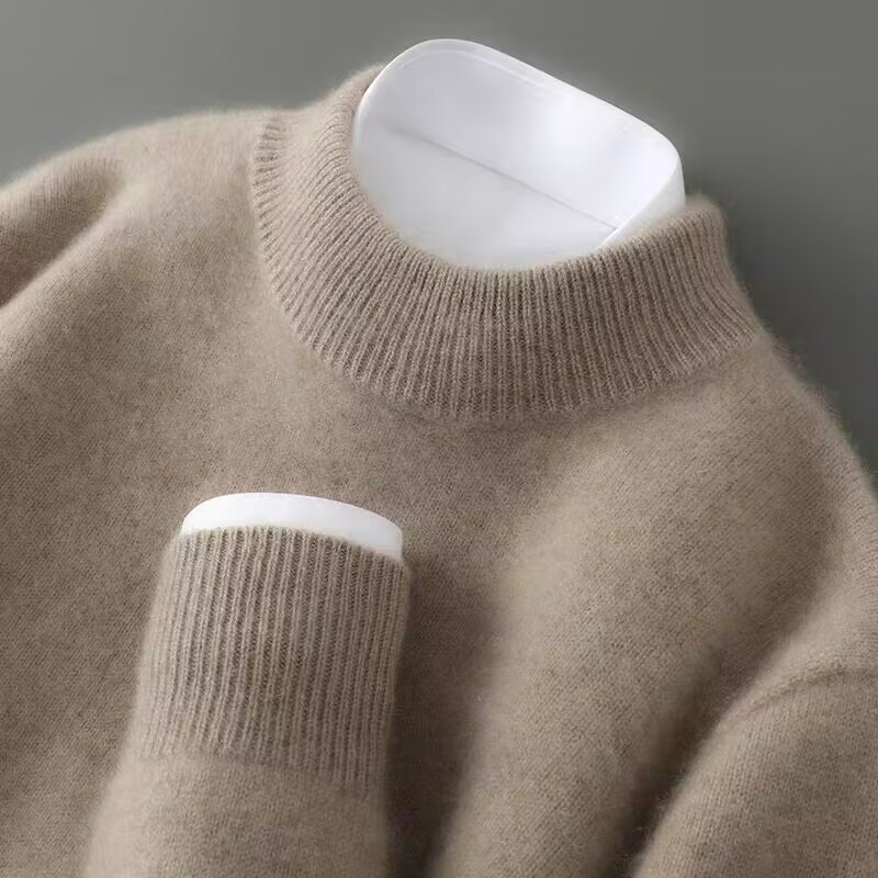 Men's high-neck, thick, loose-fitting pullover sweater/knitwear base layer. - Image 2