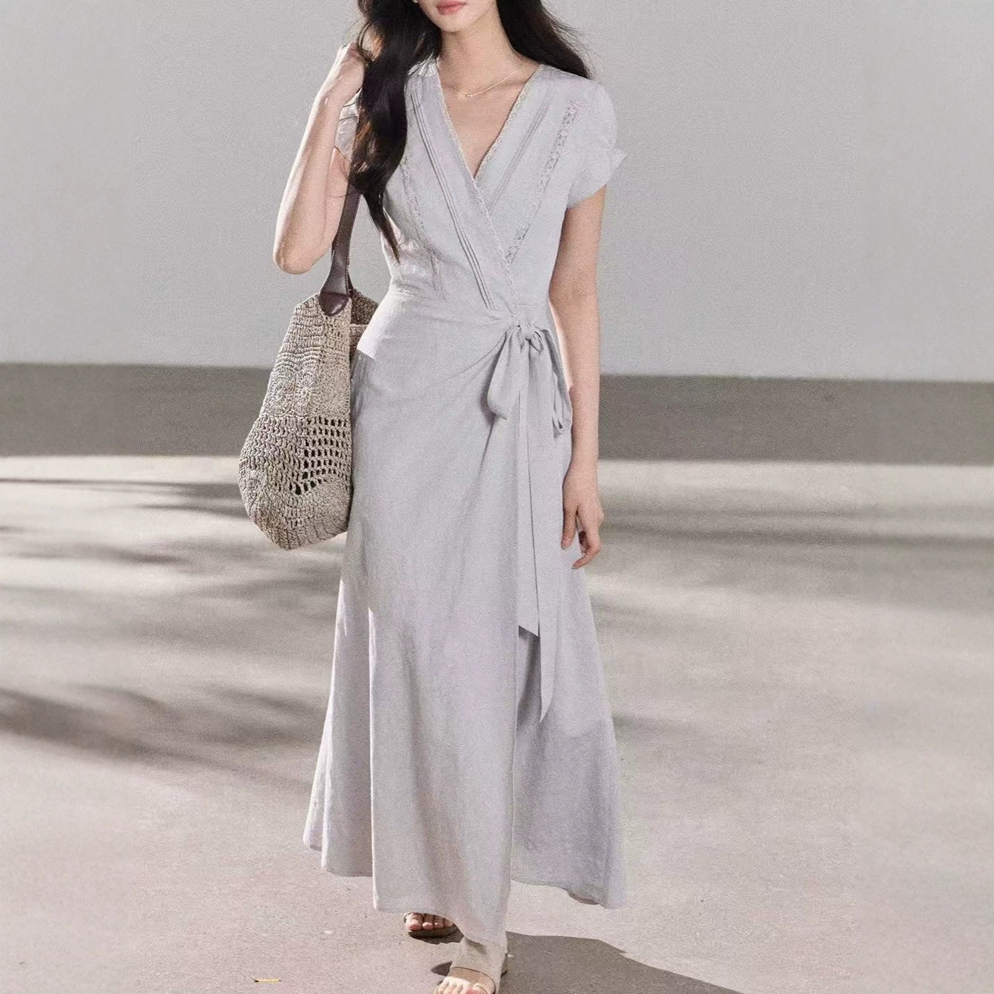 Linen-Tencel blend jacquard dress, elegant waist-cinching short-sleeved tie-waist long dress for women. - Image 3