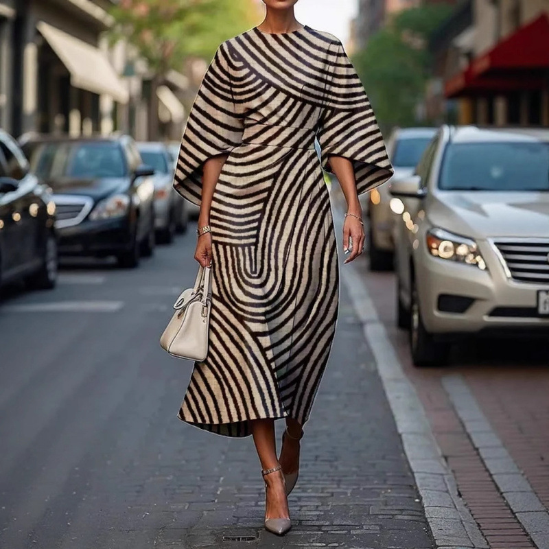 2025 Cross-Border Independent Website: Spring/Summer Round Neck Three-Quarter Batwing Sleeve Printed Elegant Women's Dress - Image 4