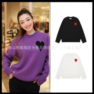 Women's Round-Neck Heart-Jacquard Pullover Sweater