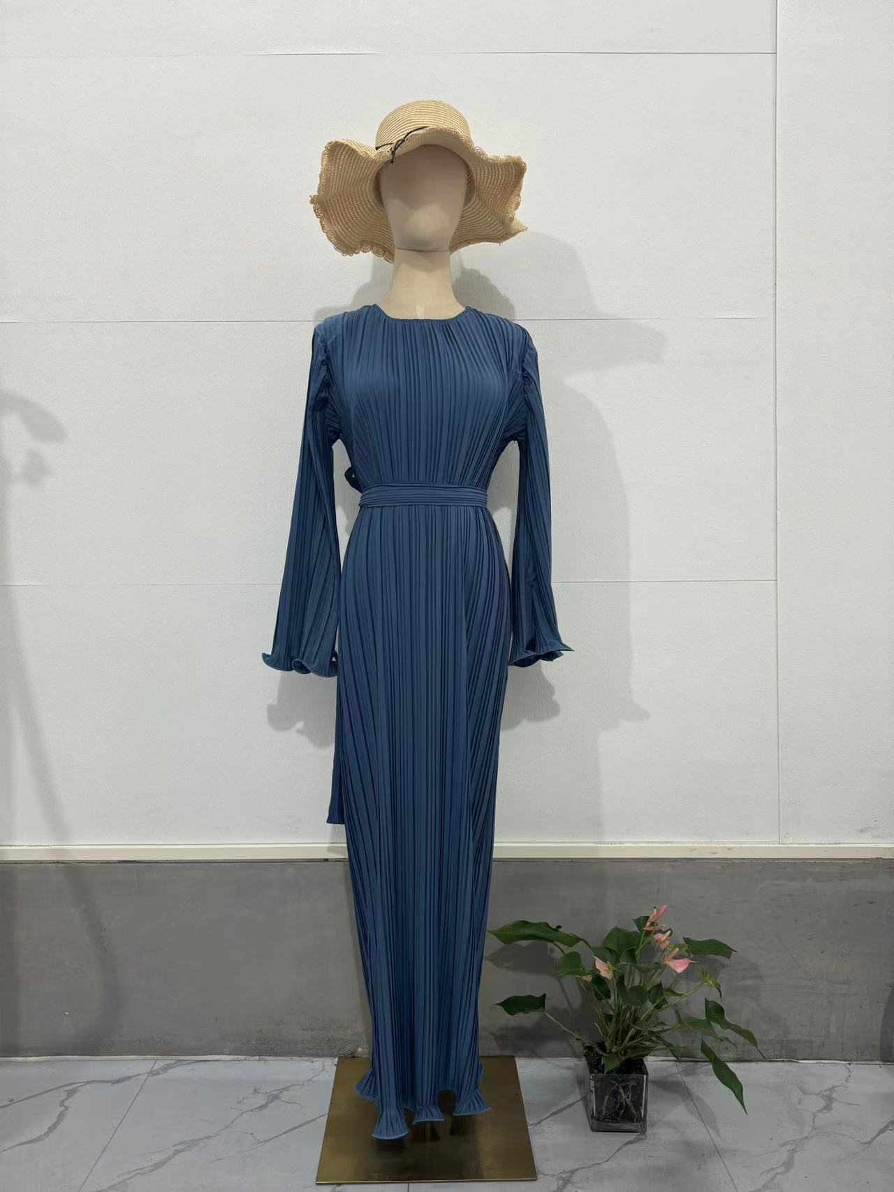 Amazon European and American clothing 2023 new autumn long skirt temperament pleated bell sleeve mid-length dress - Image 11