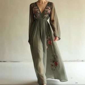 2025 European and American Women's Clothing Amazon Independent Website: Digitally Printed Long-Sleeved V-Neck Dress