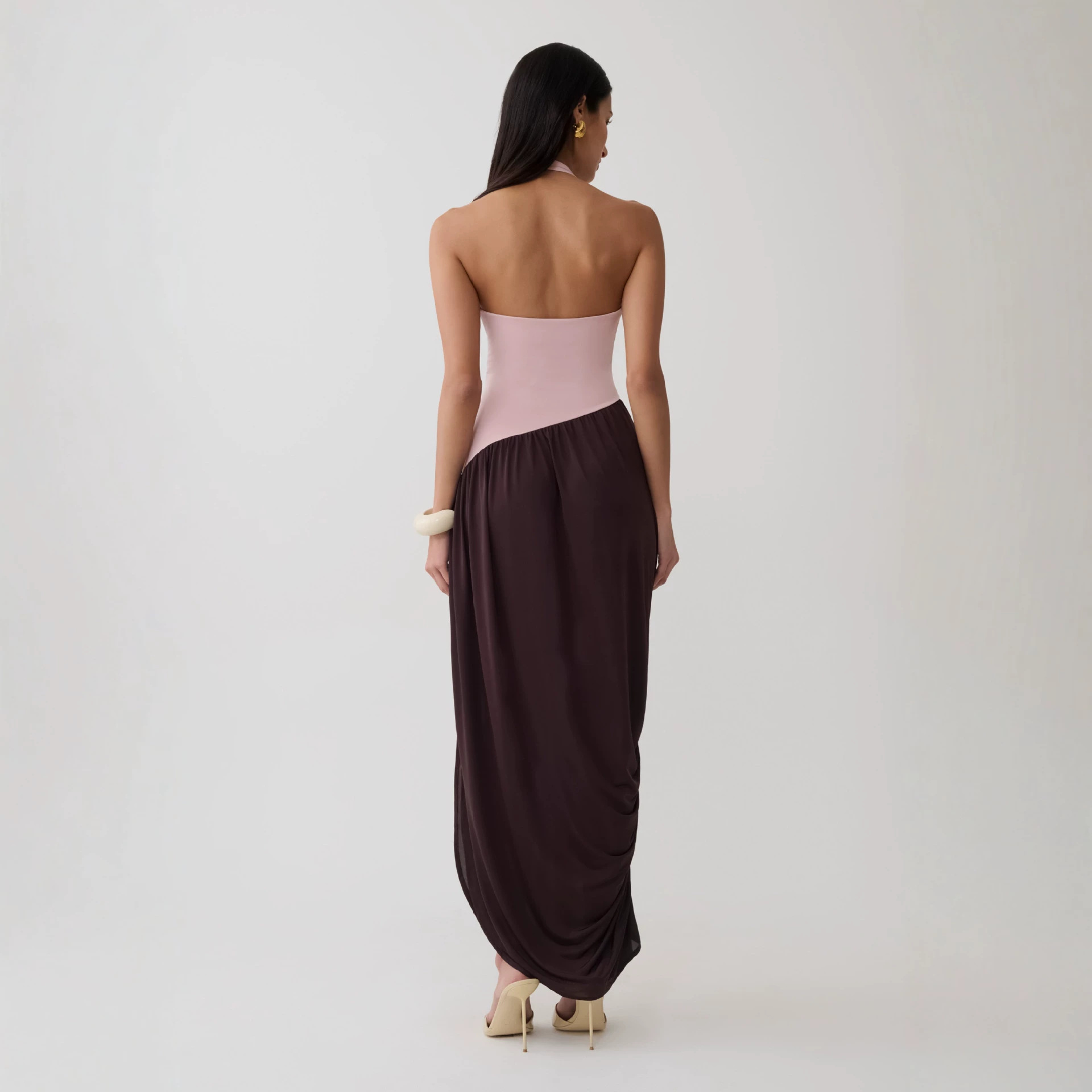European and American style color-blocked halter neck dress, V-neck color-blocked pleated slit long vacation dress for women, summer and autumn, Amazon. - Image 5