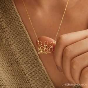 Personalized cute cat and dog name necklaces, custom name necklaces, pet commemorative birthday gifts, niche designs.