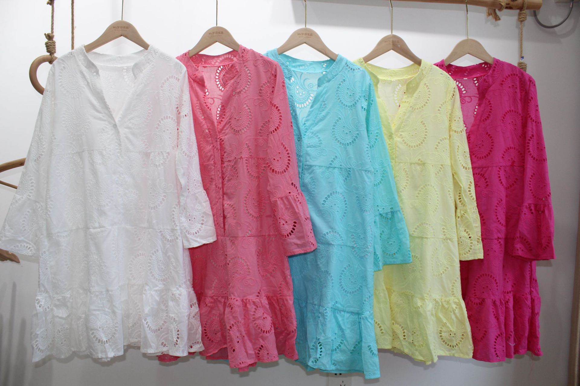 2023 European and American cross-border spring and summer Amazon solid color V-neck loose embroidery hollow lace flower sexy dress - Image 11