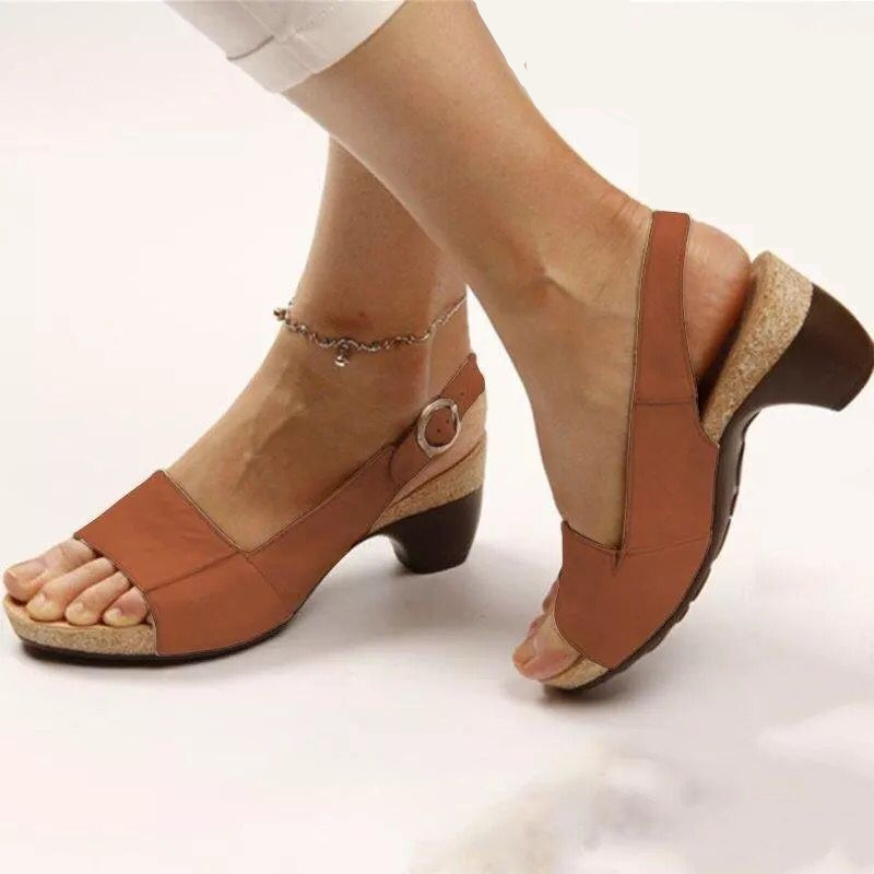 Independent station foreign trade new 2022 spring fish mouth clip toe beach women's thick heel sandals large size 35-43 women's shoes - Image 3
