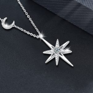 Moissanite S925 sterling silver eight-pointed star necklace, niche design, star pendant, elegant and versatile clavicle chain jewelry.