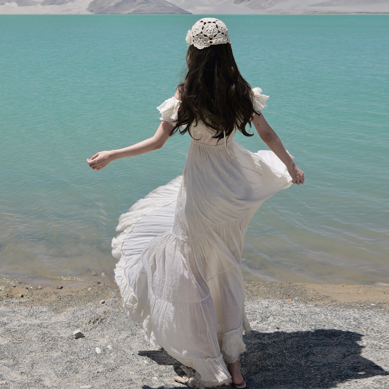 Xinjiang and Western Sichuan Grassland Travel Outfit: Spaghetti Strap Dress, Sayram Lake-Style Long Dress for Women - Image 5