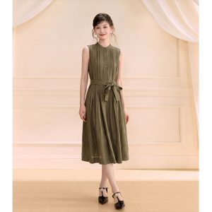 Sleeveless Pleated Dress with Belt