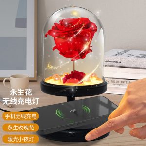 Foreign trade immortal flower finished product multifunctional gift wholesale practical wireless charging glass cover rose Valentine's Day gift