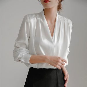Real photos of 2025 Spring White Long-Sleeved Women's Shirt, French-Style Retro Silk Top, Professional Satin Shirt