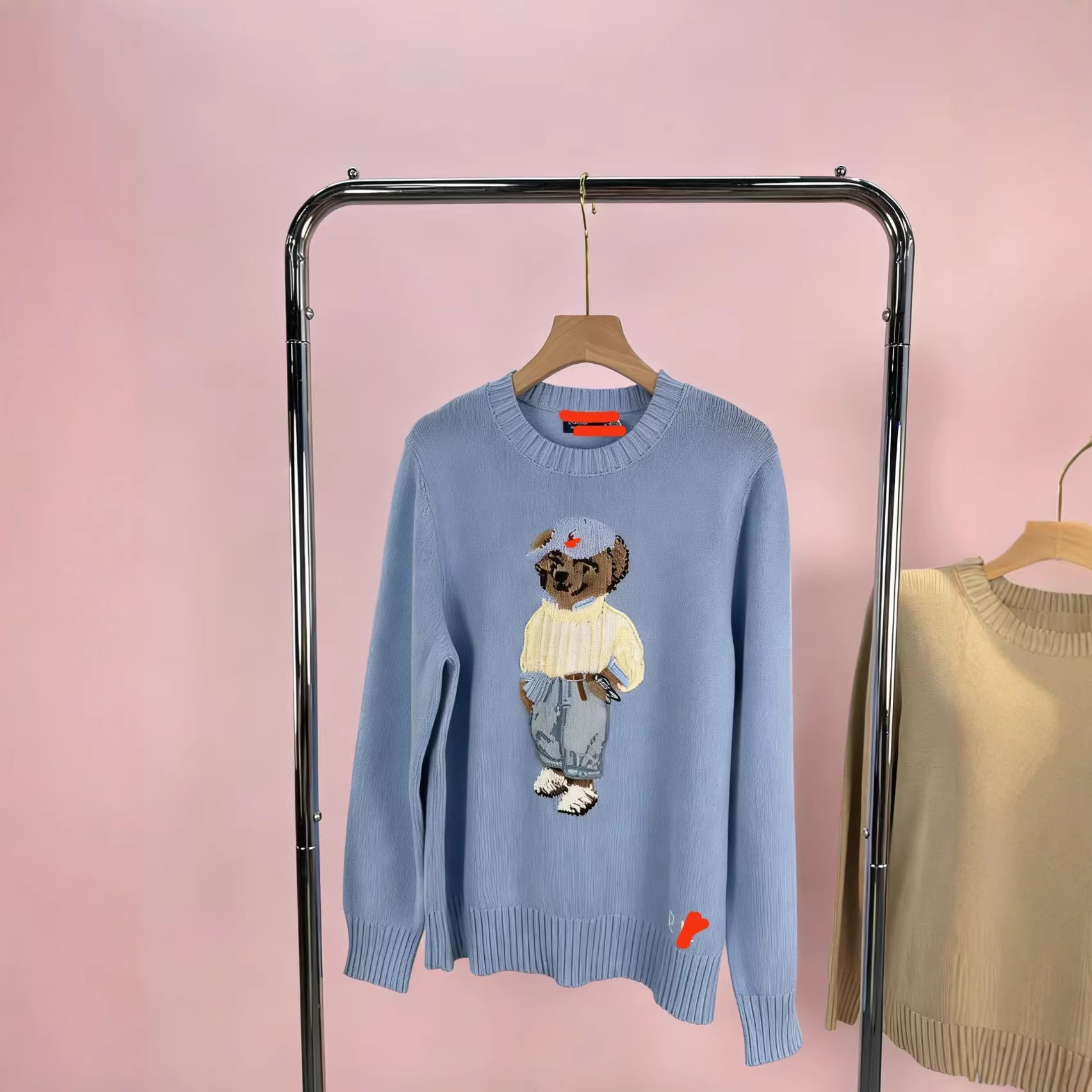 High-quality cross-border e-commerce style, small horse logo, scannable QR code, R-L pure cotton heavy-duty cartoon bear autumn and winter sweater for women.