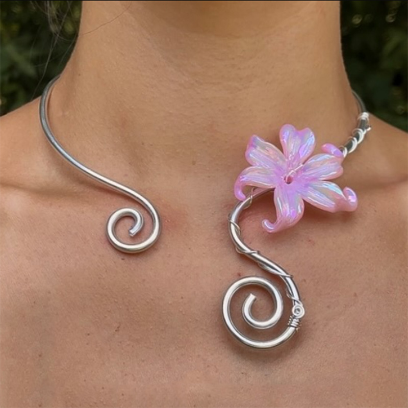 New European and American style iridescent iris flower jewelry choker with spiral adjustable cord, available on Amazon. - Image 6