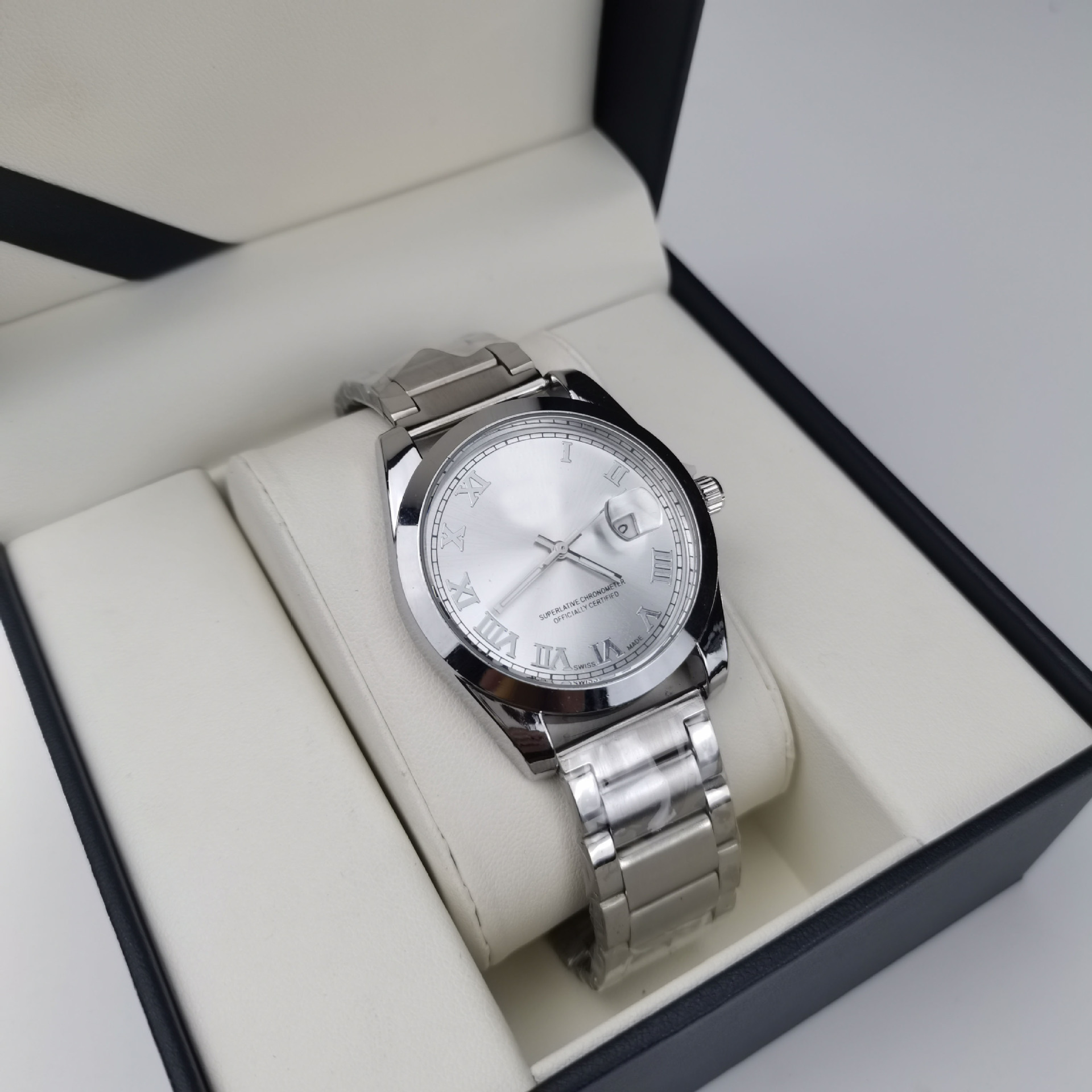 Cross-border hot-selling foreign trade manufacturer Laojia Roman numerals men's quartz watch classic stainless steel strap watch for women - Image 4
