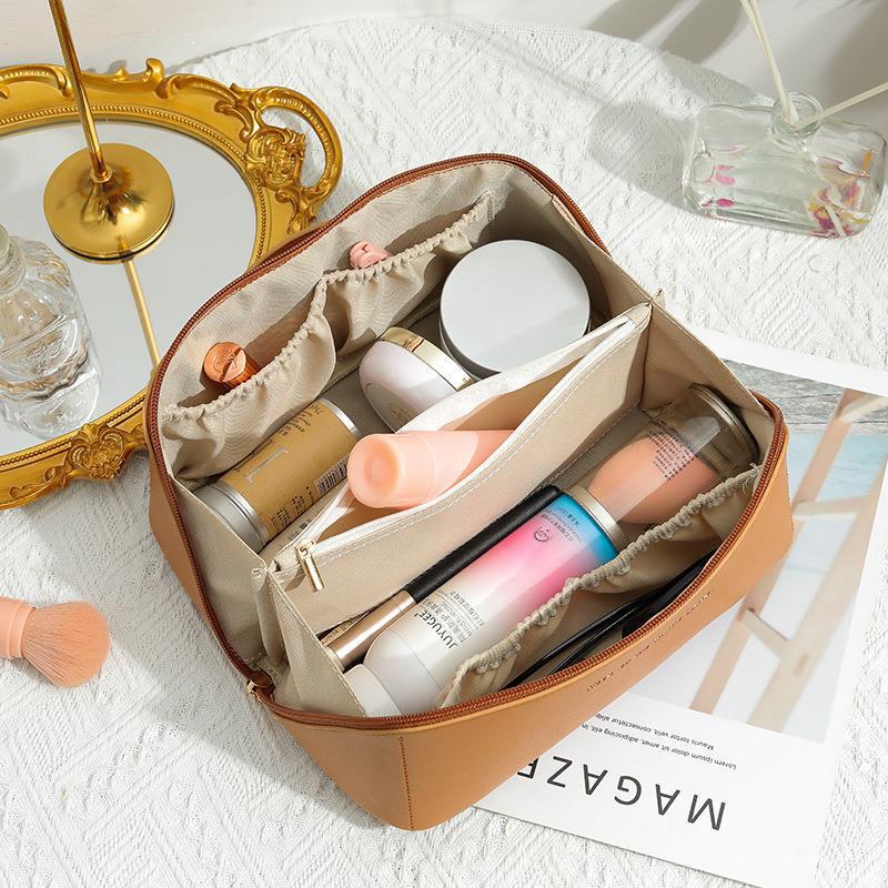 Cosmetic bag for women with large capacity and portable ins high-end internet celebrity 2024 new style super hot travel product washing storage bag - Image 3