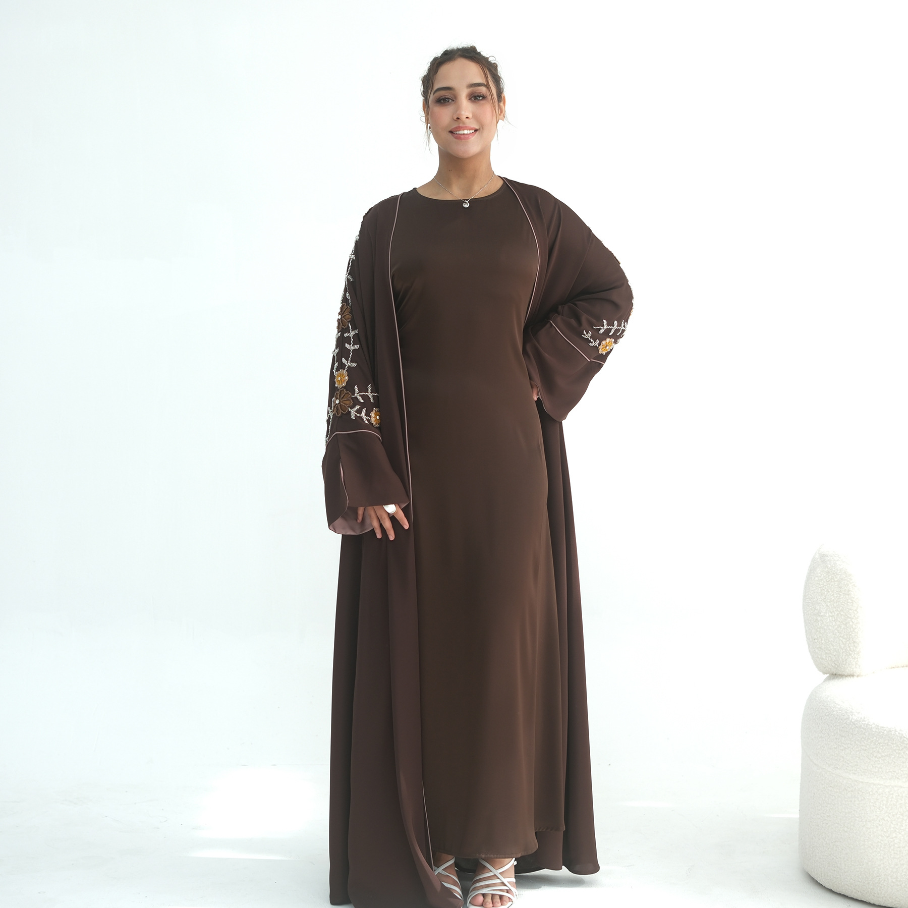 Actual photos straight from the camera, embroidered plus-size Middle Eastern European floral hand-beaded Middle Eastern Dubai robe/cardigan 1154 - Image 5