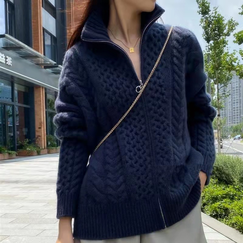 Heavyweight new autumn/winter wool cardigan for women, thickened pure wool zipper collar sweater, loose-fitting wool coat. - Image 3