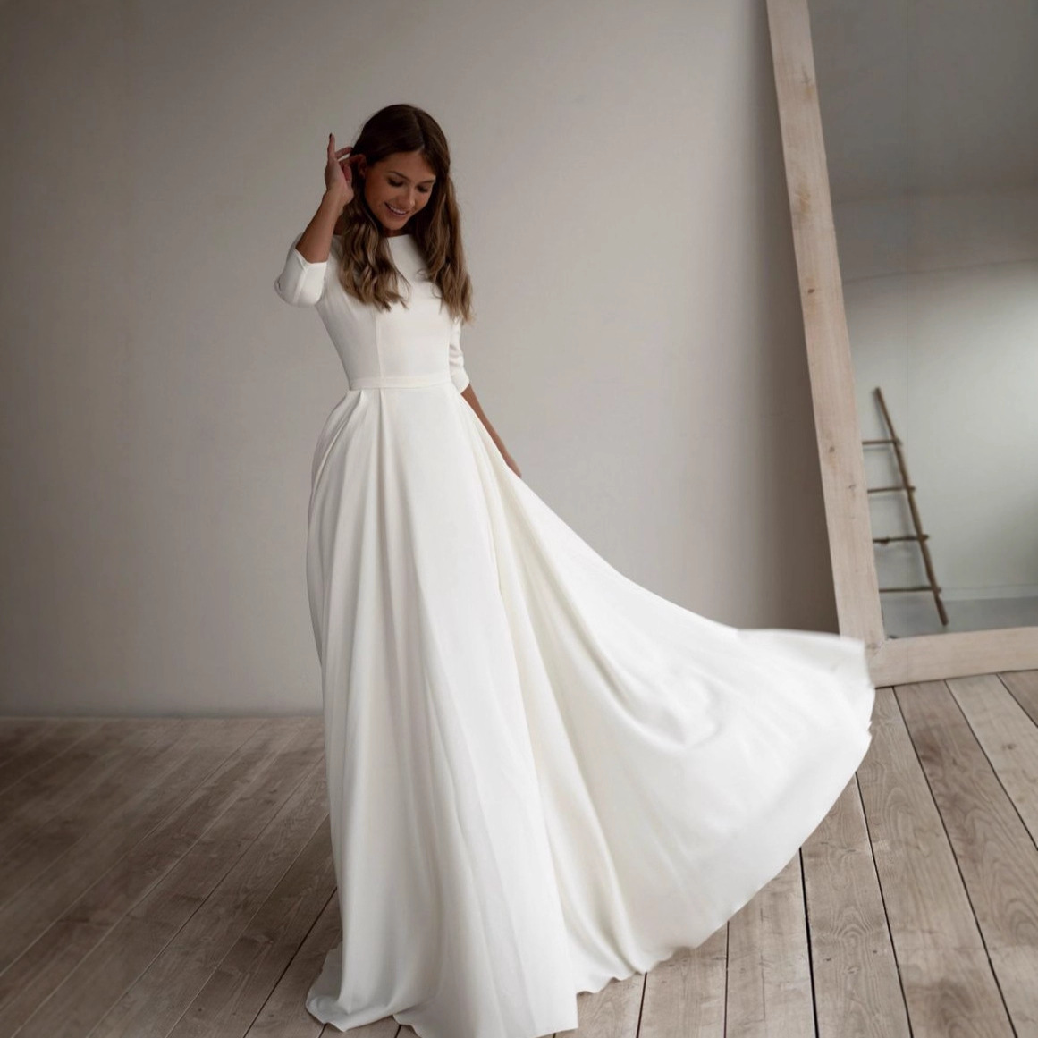 2025 New Simple Long-Sleeved Bridal Travel Photography Long Light Wedding Dress White Round Neck Long Dress Popular Multi-Color Dress - Image 5