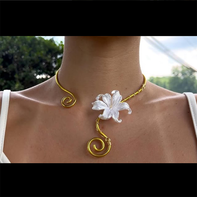 New European and American style iridescent iris flower jewelry choker with spiral adjustable cord, available on Amazon. - Image 4