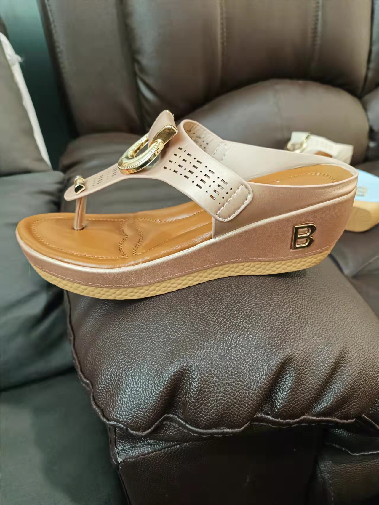 2023 foreign trade large size sandals Europe and the United States fashion flip flops wedge wedge thick bottom Europe and the United States fashion Roman sandals and slippers - Image 11