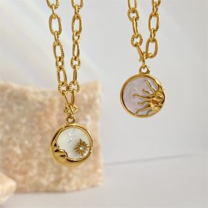 18K gold and stainless steel sun and moon necklace with mother-of-pearl and coin pendant, a European and American cross-border jewelry item.
