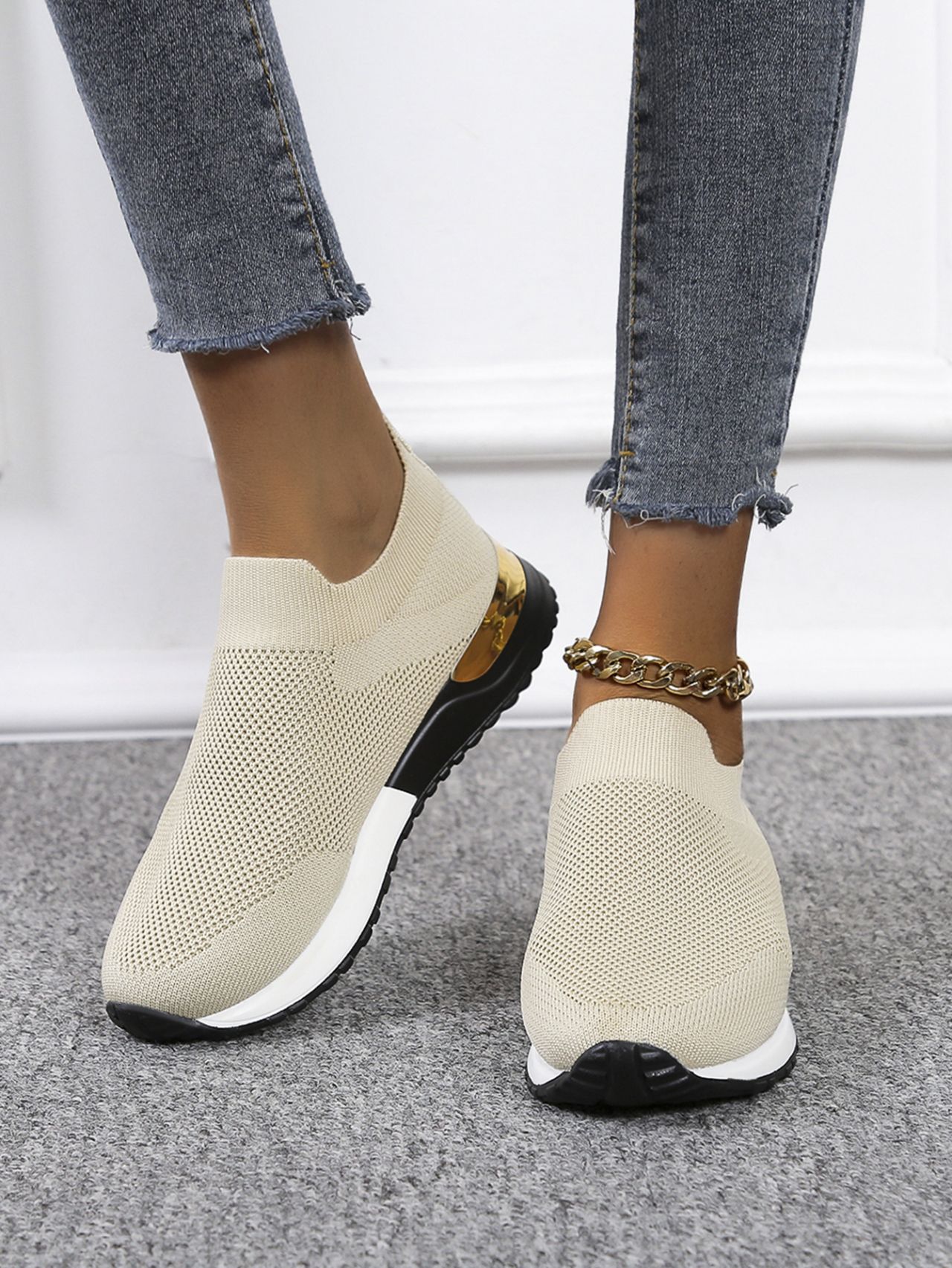 2022 Spring New Large Size Foreign Trade Women's Shoes Casual Sports Style Color Matching Sequins Lightweight Breathable Slip-on Shoes for Women - Image 2