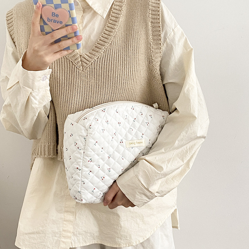 ttbebe / spring and autumn new cute and gentle ins large-capacity quilted storage bag cosmetic bag liner bag female - Image 7