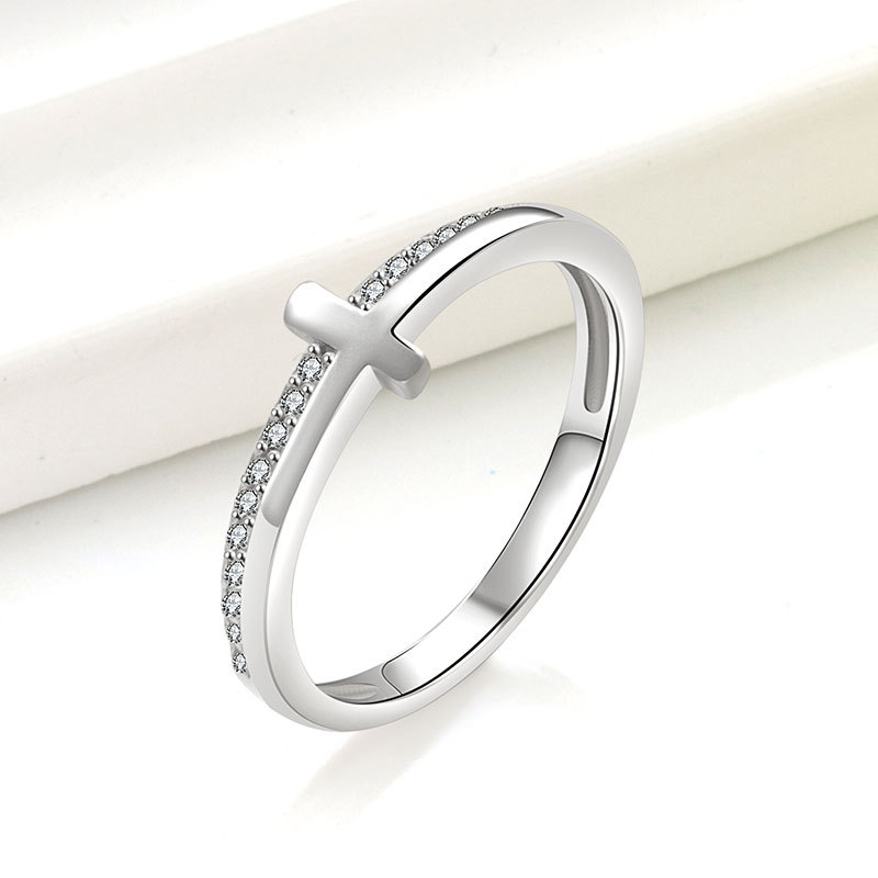 Popular cross-border jewelry ring for women, featuring a cross pattern and diamonds, plated in 18k gold with silver from European, American, Japanese, and Korean styles. - Image 4