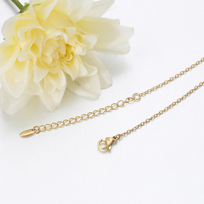 Xuping's minimalist geometric square necklace, stylish and simple, made of copper alloy plated with 14k gold, is a European and American cross-border jewelry piece. - Image 4