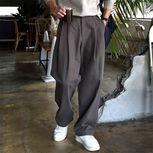Dark gray double-pleated men's dress pants, spring and autumn style, Hong Kong retro niche design, casual pants, loose straight leg with drape.