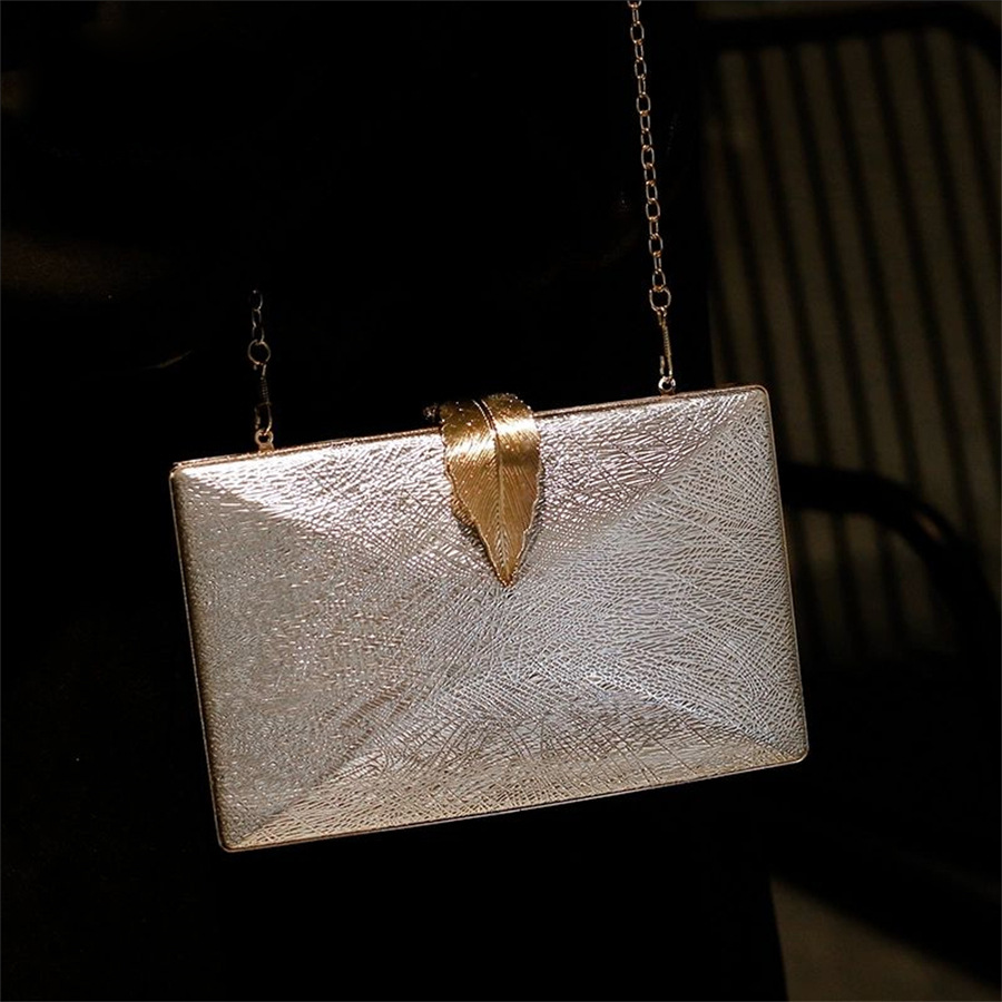 High-quality textured square box-shaped metal leaf evening bag banquet dress bag clutch bag crossbody handbag small square bag for women - Image 2