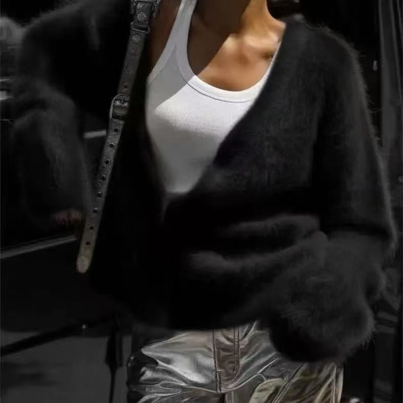 2025 Cross-border European and American Foreign Trade Faux Mink Fur Knitted Cardigan Women's Lazy Style Loose Soft V-neck Sweater Coat - Image 8