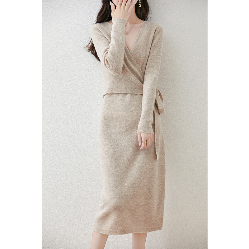 2024 Autumn/Winter New Light Luxury Pure Wool Dress Cross Neck Waist Tie-Waist Long Dress Slimming Knit Dress - Image 5