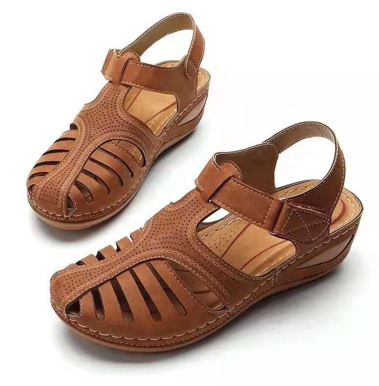 Foreign trade large size sandals and slippers women 2020 new comfortable Roman style sandals round toe hole sandals women's factory direct sales - Image 4