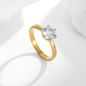 Titanium steel polished high-end 6-prong ring with large 3A zircon, women's light luxury, colorfast, versatile for weddings and couples.