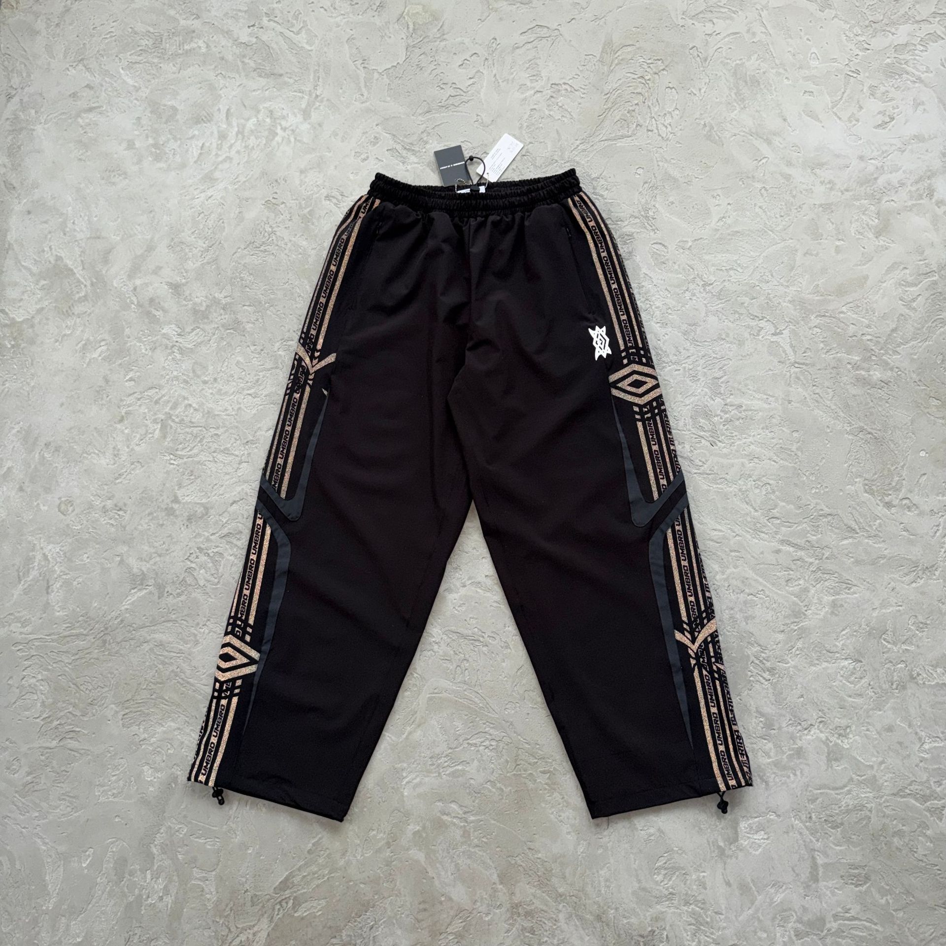 Mertra cross-border collaboration zipper butterfly reflective jacket set, casual sportswear, same style as European and American celebrities. - Image 7