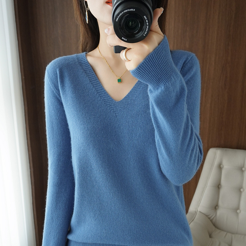 Douyin hot style sweater autumn and winter new V-neck sweater women Korean version loose fashion knitted bottoming shirt with large quantity and favorable - Image 17